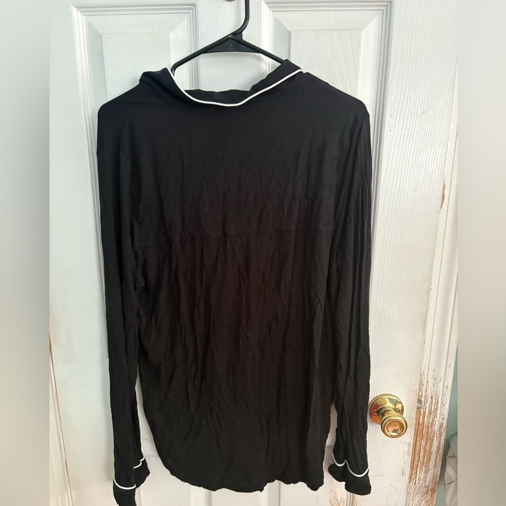 Cozy Earth Bamboo Black Pajama Top Medium - Picture 4 of 5